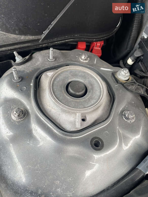 Седан Mercedes-Benz E-Class 2011 в Тернополе