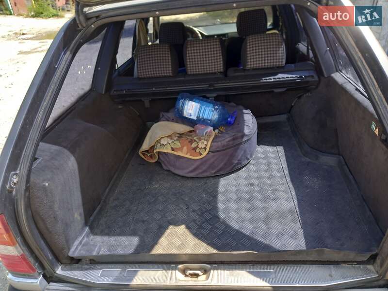 Универсал Mercedes-Benz E-Class 1995 в Днепре