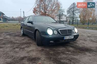 Седан Mercedes-Benz E-Class 2001 в Костополе