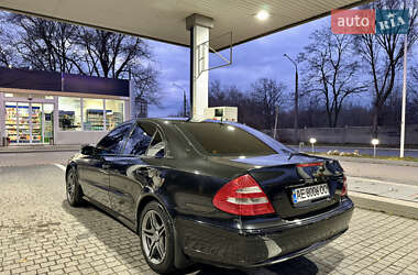 Седан Mercedes-Benz E-Class 2004 в Запорожье