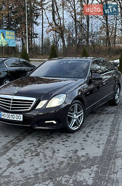 Седан Mercedes-Benz E-Class 2009 в Тернополе