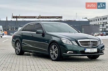 Седан Mercedes-Benz E-Class 2009 в Виннице