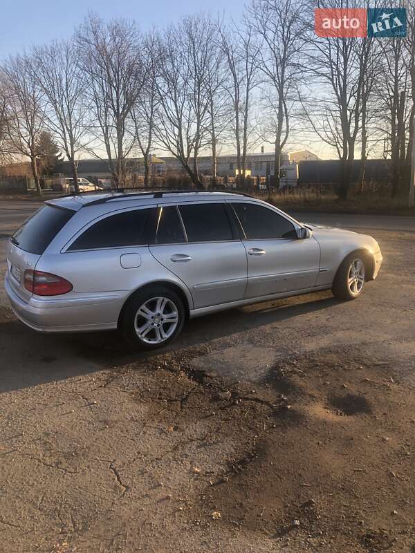 Универсал Mercedes-Benz E-Class 2003 в Нововолынске