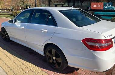 Седан Mercedes-Benz E-Class 2013 в 