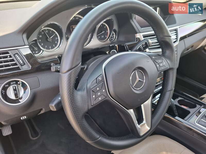 Седан Mercedes-Benz E-Class 2012 в Києві фото 15 Седан Mercedes-Benz E-Class 2012 в Києві