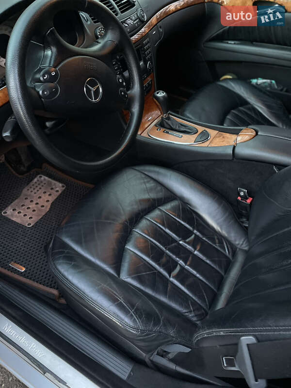 Седан Mercedes-Benz E-Class 2006 в Ильинцах