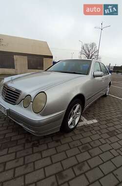 Седан Mercedes-Benz E-Class 2001 в Хусті