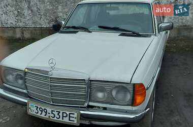 Седан Mercedes-Benz E-Class 1984 в Луцьку