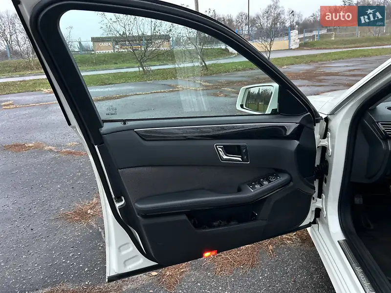 Mercedes-Benz E-Class 2009 VIN WDD2122471A157599 фото оголошення 12 з 52