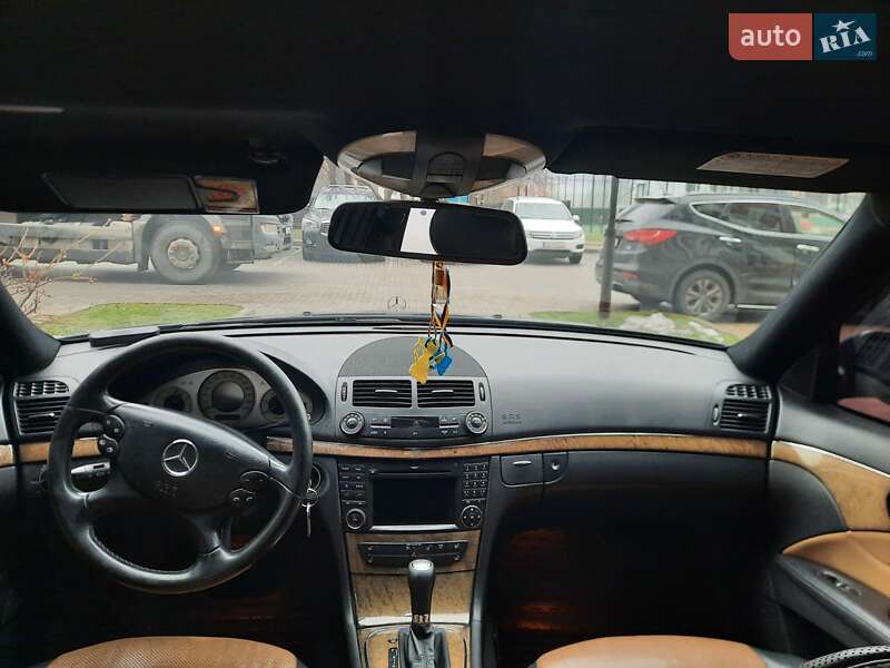 Универсал Mercedes-Benz E-Class 2009 в Киеве