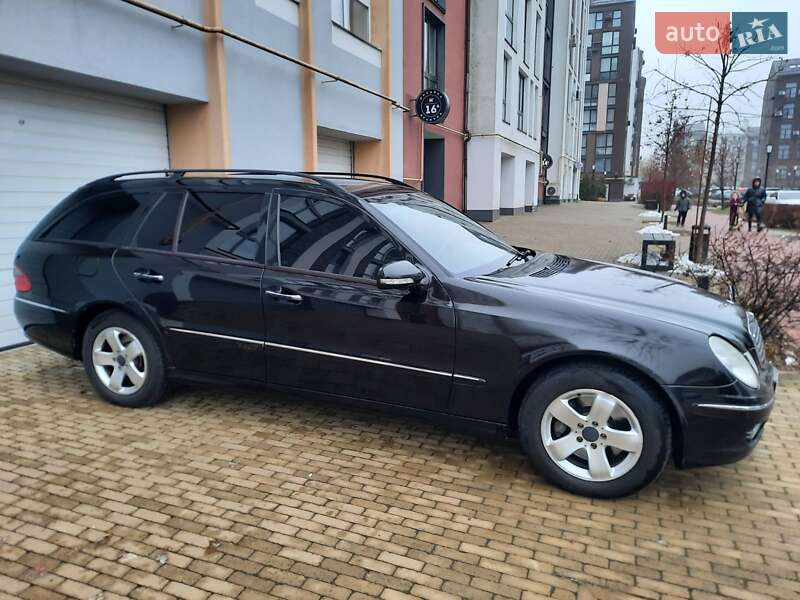 Универсал Mercedes-Benz E-Class 2009 в Киеве