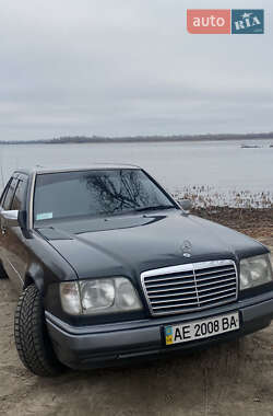 Седан Mercedes-Benz E-Class 1994 в Дніпрі