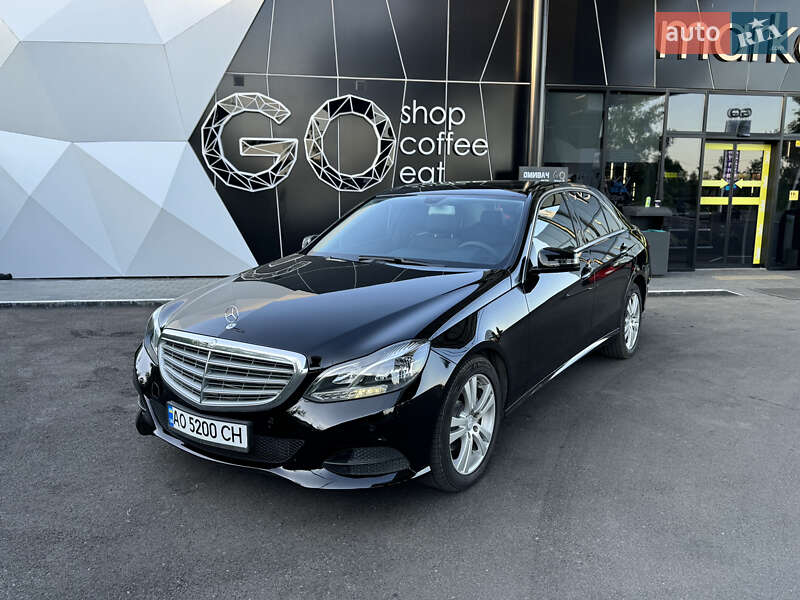 Седан Mercedes-Benz E-Class 2015 в Иршаве
