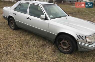 Седан Mercedes-Benz E-Class 1995 в 