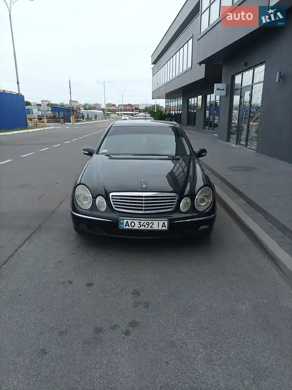 Mercedes-Benz E-Class 2002
