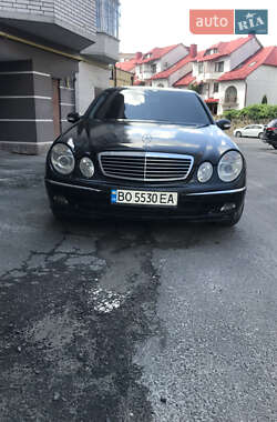 Седан Mercedes-Benz E-Class 2005 в Тернополі