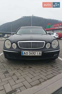 Седан Mercedes-Benz E-Class 2002 в Мукачевому