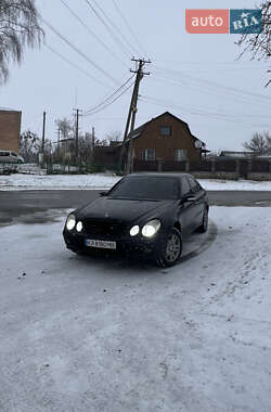 Седан Mercedes-Benz E-Class 2005 в Киеве