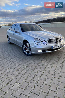 Седан Mercedes-Benz E-Class 2002 в Черновцах