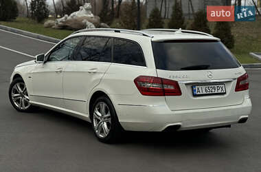 Універсал Mercedes-Benz E-Class 2011 в Києві