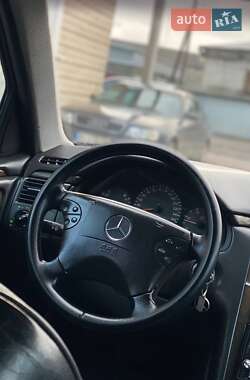 Седан Mercedes-Benz E-Class 2001 в Костополе