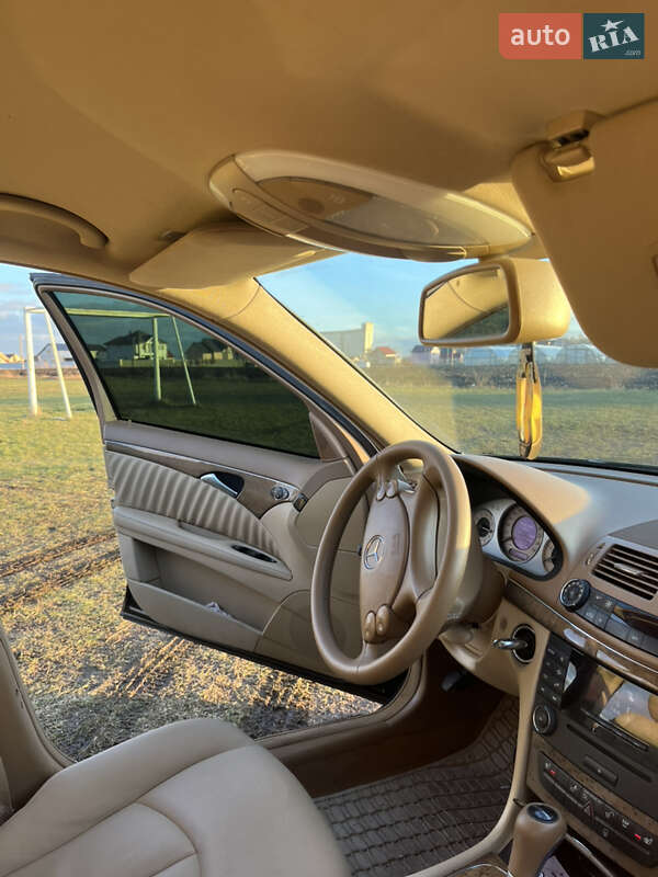 Седан Mercedes-Benz E-Class 2008 в Киеве фото 3 Седан Mercedes-Benz E-Class 2008 в Киеве