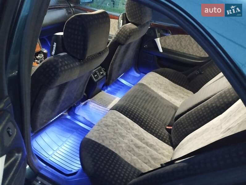 Седан Mercedes-Benz E-Class 1996 в Болграде