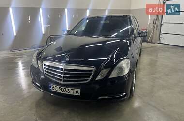 Седан Mercedes-Benz E-Class 2010 в Львове