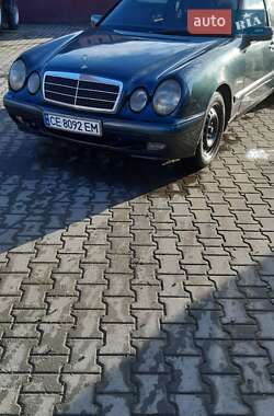 Універсал Mercedes-Benz E-Class 1998 в Чернівцях