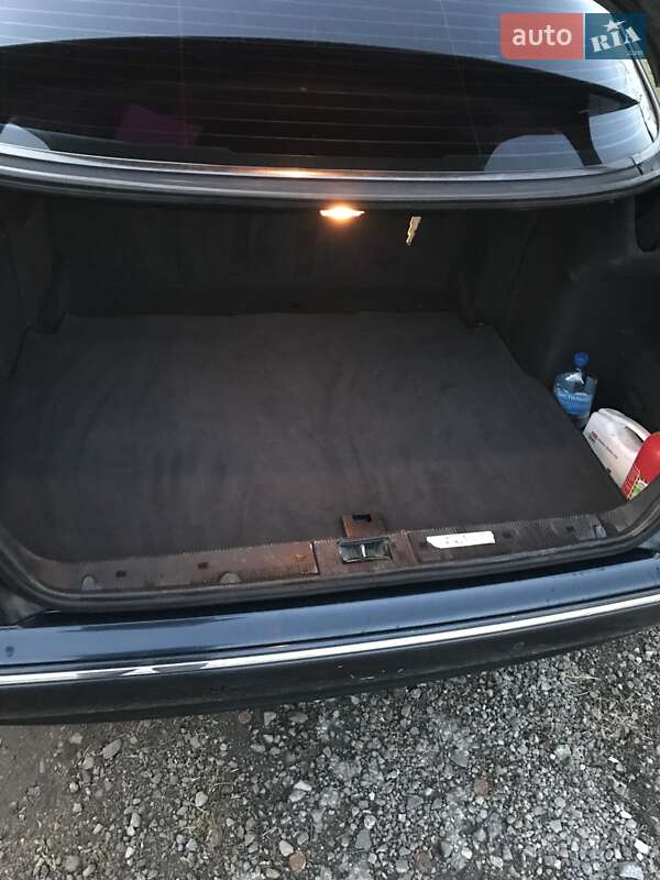 Седан Mercedes-Benz E-Class 2000 в Арцизові