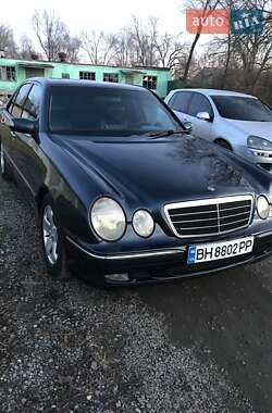 Седан Mercedes-Benz E-Class 2000 в Арцизе