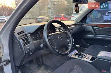 Седан Mercedes-Benz E-Class 1999 в Одесі