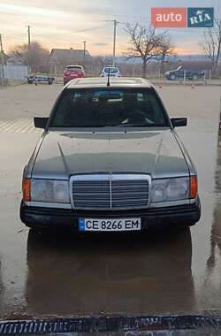 Седан Mercedes-Benz E-Class 1989 в Глибокій