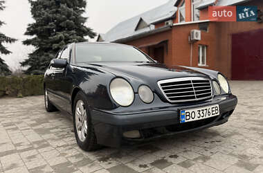 Седан Mercedes-Benz E-Class 2000 в Кременце