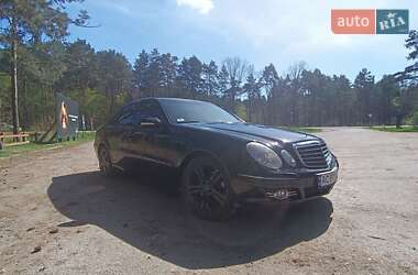 Седан Mercedes-Benz E-Class 2007 в Сокале