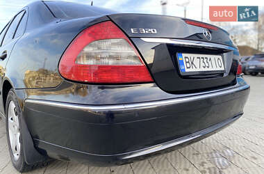 Седан Mercedes-Benz E-Class 2007 в Луцке