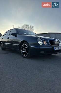 Седан Mercedes-Benz E-Class 2001 в Костопілі