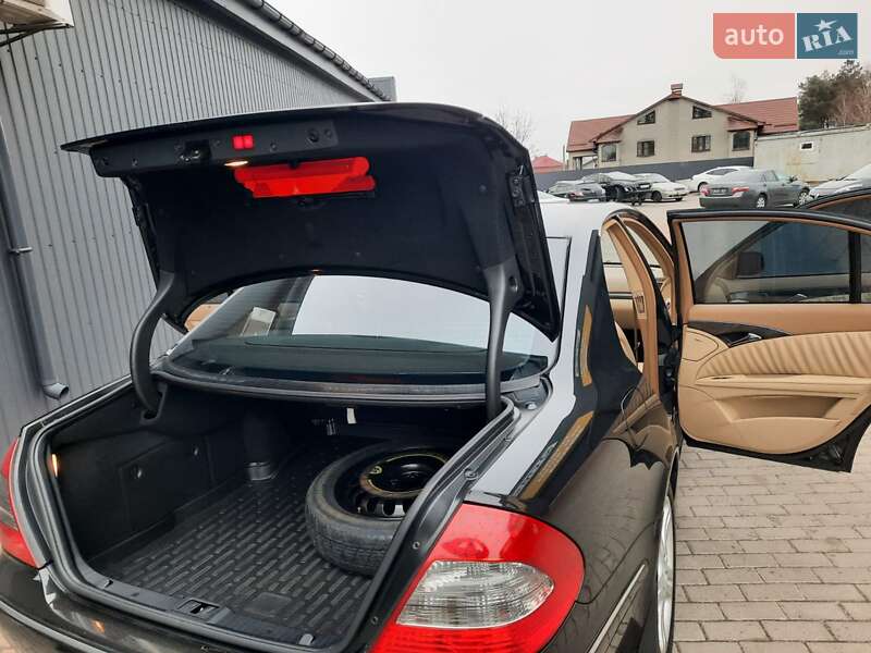 Седан Mercedes-Benz E-Class 2008 в Киеве фото 21 Седан Mercedes-Benz E-Class 2008 в Киеве
