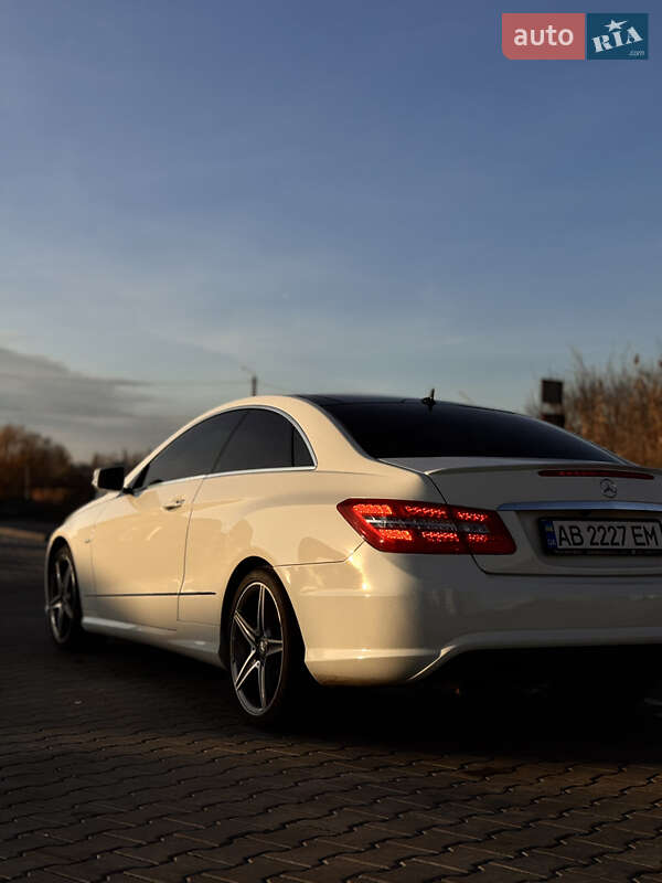Купе Mercedes-Benz E-Class 2011 в Виннице фото 9 Купе Mercedes-Benz E-Class 2011 в Виннице