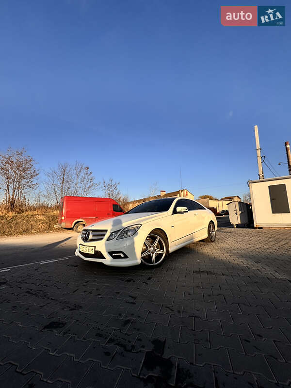 Купе Mercedes-Benz E-Class 2011 в Виннице фото 5 Купе Mercedes-Benz E-Class 2011 в Виннице