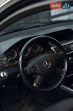 Седан Mercedes-Benz E-Class 2009 в 