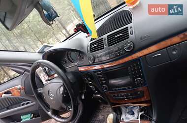 Седан Mercedes-Benz E-Class 2004 в 