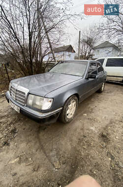 Седан Mercedes-Benz E-Class 1989 в Сокирянах