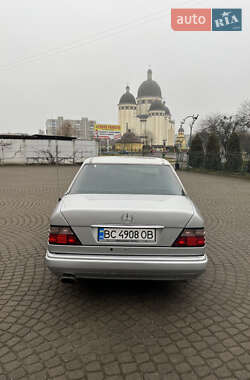 Седан Mercedes-Benz E-Class 1994 в Червонограді