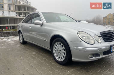 Седан Mercedes-Benz E-Class 2004 в Львове