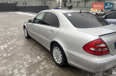 Седан Mercedes-Benz E-Class 2004 в Львове