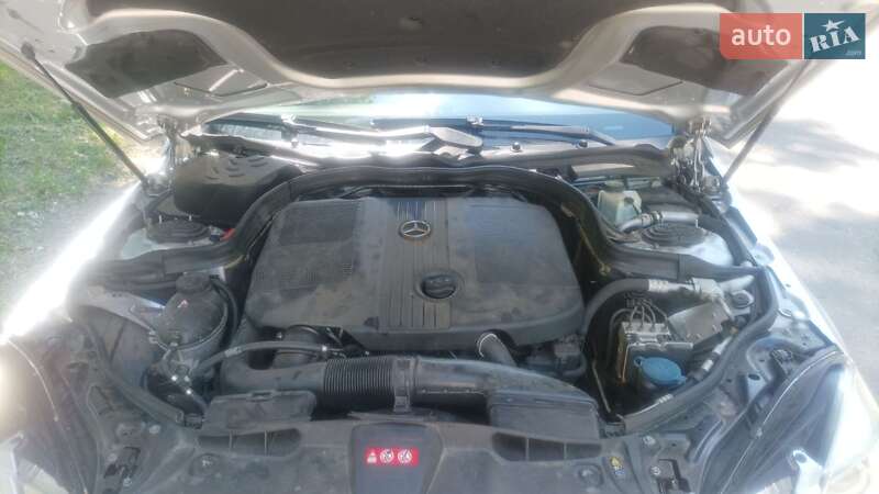 Седан Mercedes-Benz E-Class 2010 в Одесі