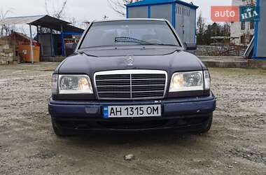 Седан Mercedes-Benz E-Class 1994 в Харькове