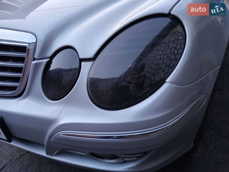 Седан Mercedes-Benz E-Class 2003 в Сокирянах