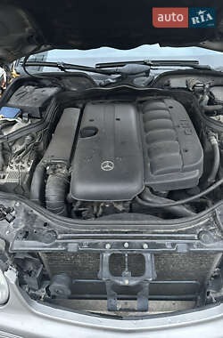 Седан Mercedes-Benz E-Class 2004 в 